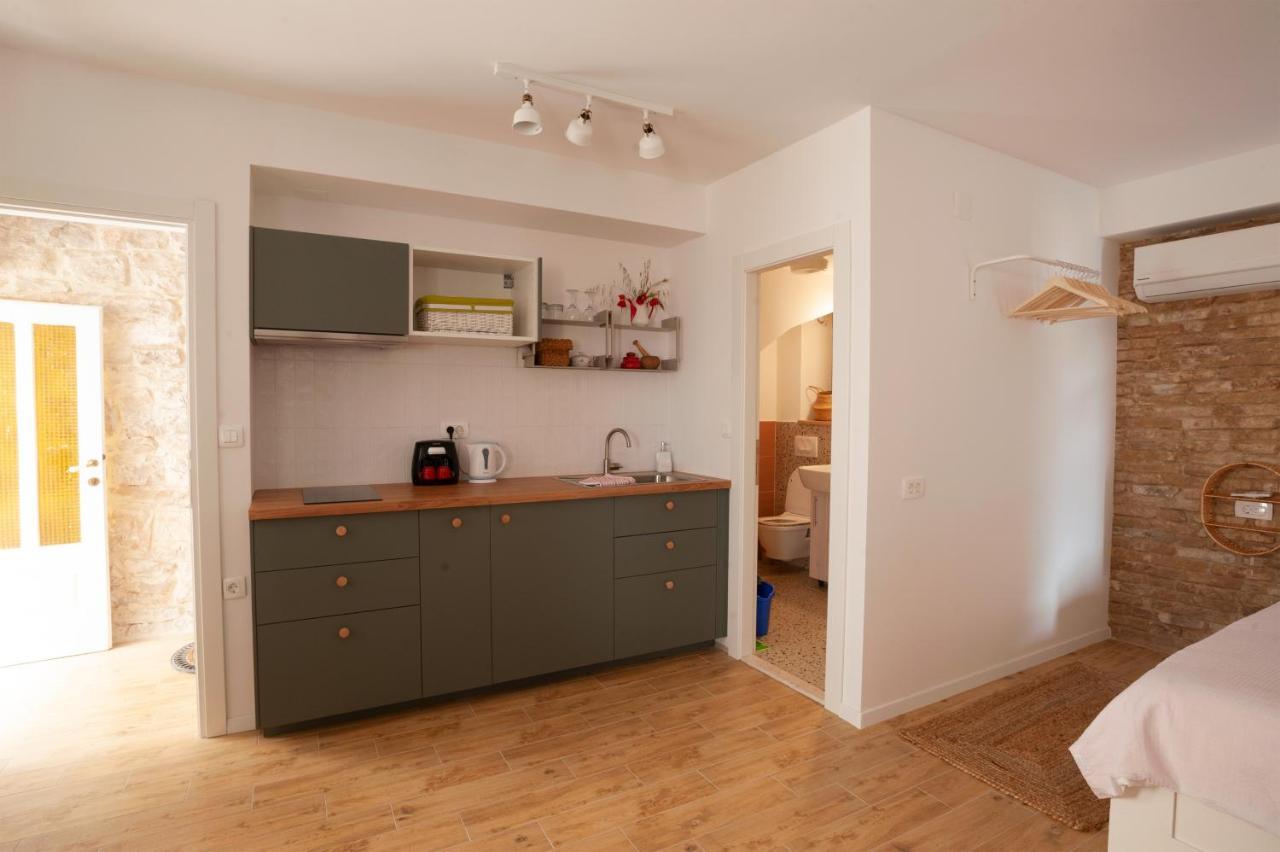 Ferienwohnung Sketches Of Milna Milna  Exterior foto